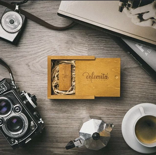 wooden box for usb from wooden banana