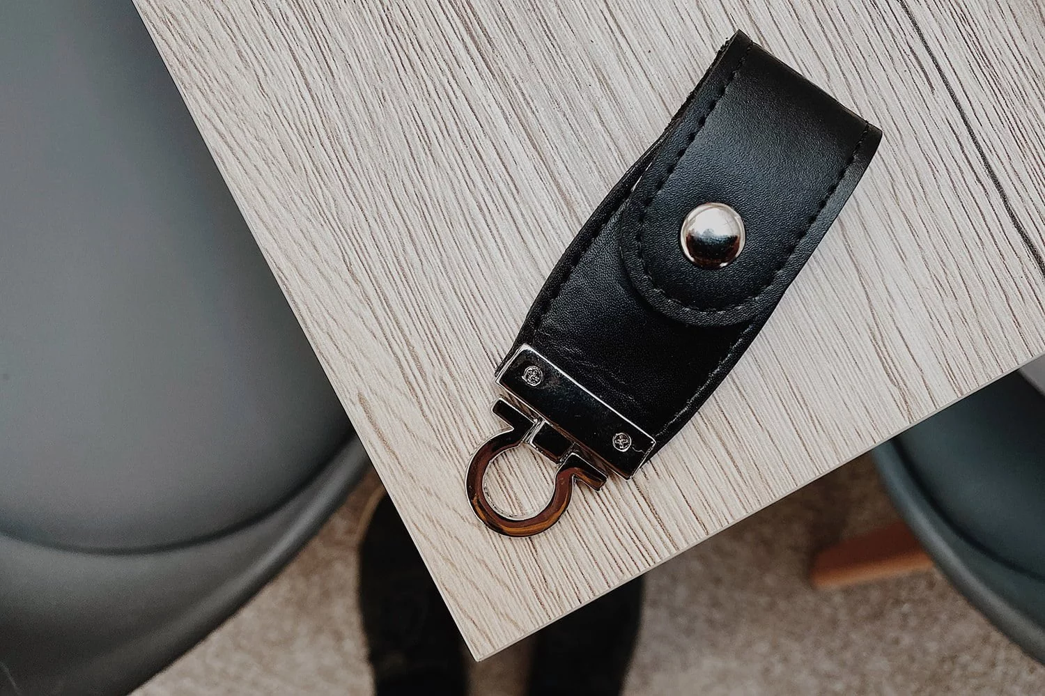 leather clip usb